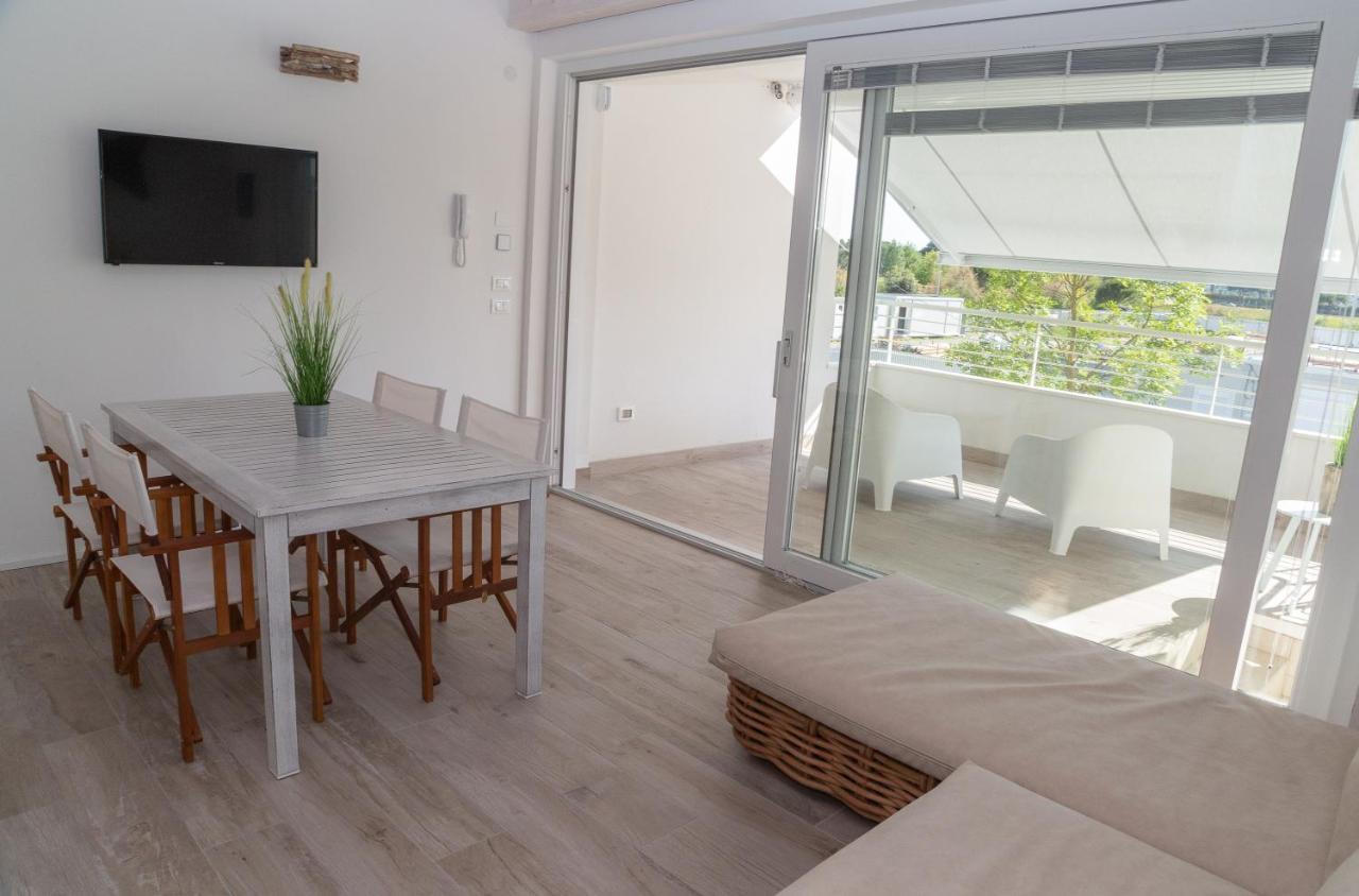 Marina Ponente Aparthotel Lido di Jesolo Exterior foto